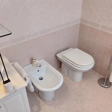 La Casa Bianca Guest house 3*